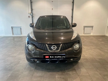 Nissan Juke, 2011г., передний привод, вариатор