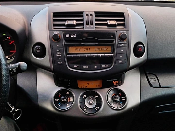 Toyota RAV4, 2011г., полный привод, вариатор