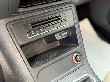 Volkswagen Tiguan, 2016г., передний привод, механика