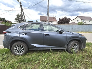 Lexus NX, 2015г., передний привод, вариатор