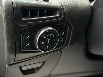 Ford Focus, 2012г., передний привод, робот