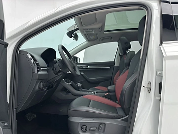 Skoda Karoq, 2023г., передний привод, автомат