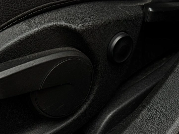 Opel Astra, 2012г., передний привод, механика