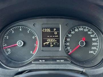 Volkswagen Polo, 2018г., передний привод, автомат