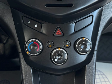 Chevrolet Aveo, 2012г., передний привод, механика