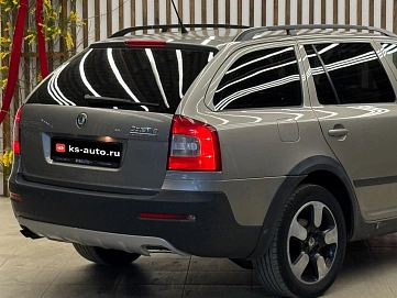 Skoda Octavia, 2011г., полный привод, механика