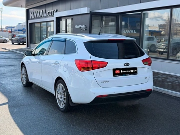 Kia Ceed, 2013г., передний привод, автомат