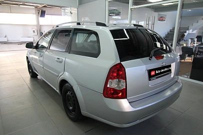 Chevrolet Lacetti, 2012г., передний привод, механика