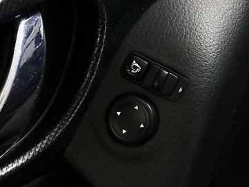 Nissan X-Trail, 2015г., полный привод, вариатор
