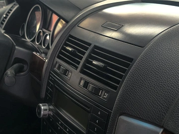 Volkswagen Touareg, 2008г., полный привод, автомат
