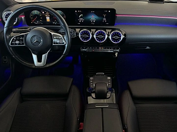 Mercedes-Benz CLA, 2021г., передний привод, робот