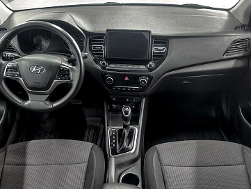 Hyundai Solaris, 2021г., передний привод, автомат