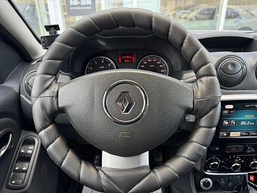 Renault Duster, 2015г., полный привод, механика
