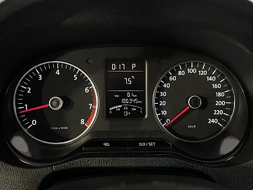 Volkswagen Polo, 2010г., передний привод, робот