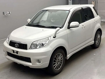 Toyota Rush, 2013г., полный привод, автомат