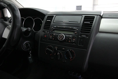 Nissan Tiida, 2007г., передний привод, механика