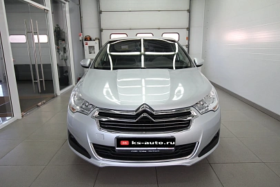 Citroen C4, 2015г., передний привод, автомат