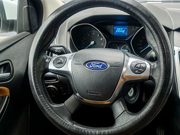Ford Focus, 2012г., передний привод, робот