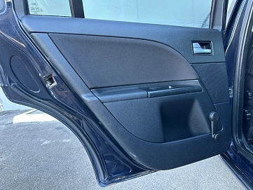 Ford Mondeo, 2004г., передний привод, механика