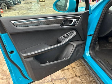 Porsche Macan, 2020г., полный привод, робот
