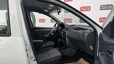 Renault Duster, 2013г., передний привод, автомат