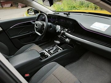 FAW Bestune B70, 2023г., передний привод, робот