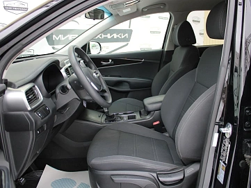 Kia Sorento, 2020г., передний привод, автомат