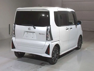 Daihatsu Tanto, 2023г., полный привод, вариатор