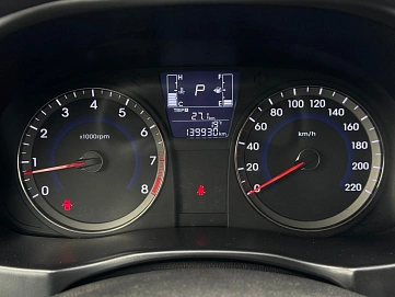 Hyundai Solaris, 2015г., передний привод, автомат