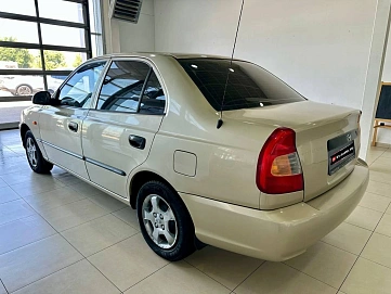 Hyundai Accent, 2004г., передний привод, механика