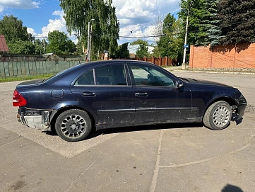 Mercedes-Benz E-Класс, 2004г, задний привод, автомат