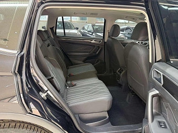 Volkswagen Tiguan, 2022г., передний привод, робот