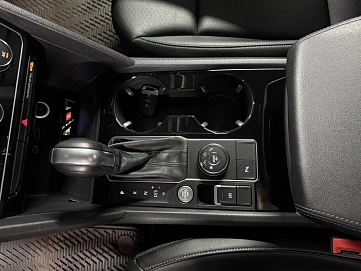 Volkswagen Teramont, 2018г., полный привод, автомат