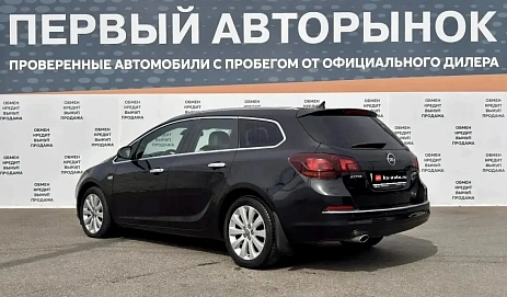 Opel Astra, 2013г., передний привод, автомат