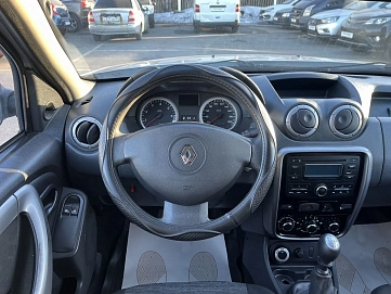 Renault Duster, 2013г, полный привод, механика