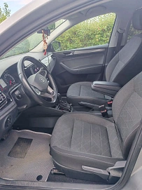 Volkswagen Polo, 2021г., передний привод, автомат