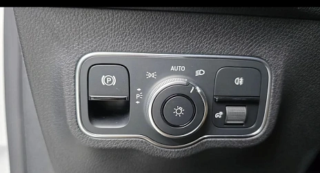 Mercedes-Benz GLB, 2022г., передний привод, робот