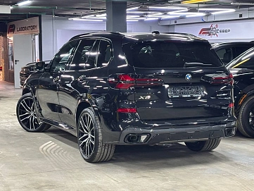 BMW X5, 2025г, полный привод, автомат