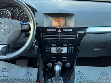 Opel Astra, 2008г., передний привод, автомат