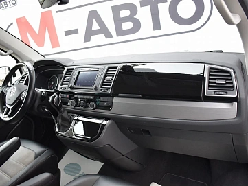 Volkswagen Multivan, 2019г., передний привод, робот