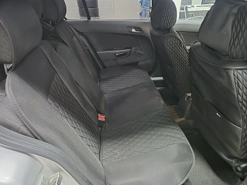 Opel Astra, 2012г., передний привод, механика