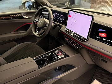Volkswagen Tiguan, 2025г., полный привод, робот