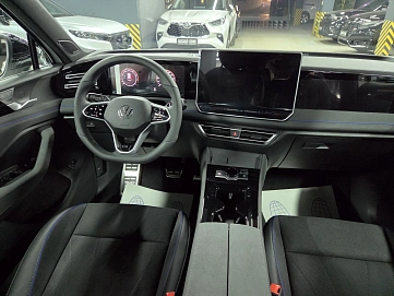 Volkswagen Tiguan, 2026г., полный привод, робот
