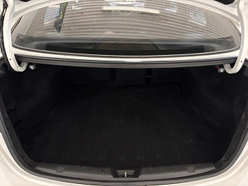 Hyundai Elantra, 2011г., передний привод, автомат