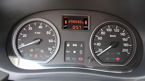 Nissan Almera, 2018г., передний привод, механика