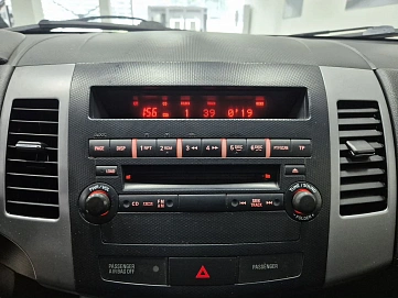 Mitsubishi Outlander, 2010г., передний привод, вариатор
