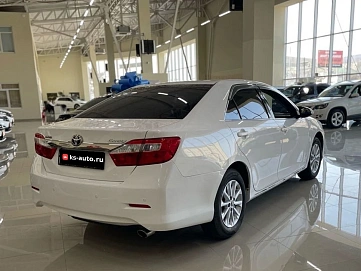 Toyota Camry, 2014г., передний привод, автомат