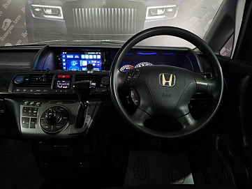 Honda Elysion, 2009г., передний привод, автомат