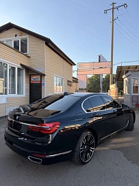 BMW 7 серии, 2017г, задний привод, автомат