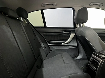 BMW 1 серии, 2012г., задний привод, автомат